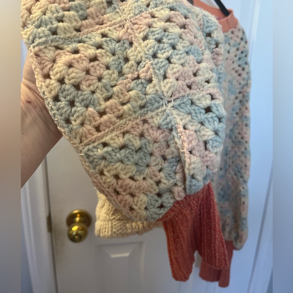 Honeybea North Star Afghan cropped sweater - OS - Picture 3 of 4